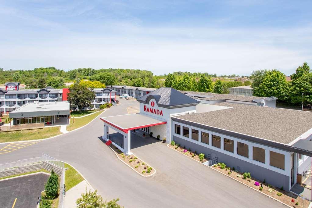 Quality Inn & Conference Centre Kingston Central Exterior photo