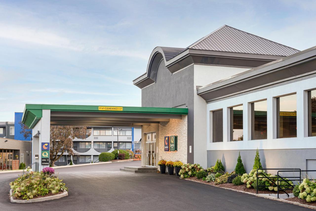 Quality Inn & Conference Centre Kingston Central Exterior photo